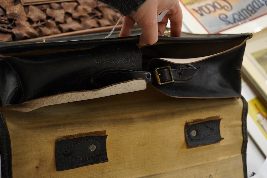 An EIIR civil servant's dispatch bag. Condition - poor to fair